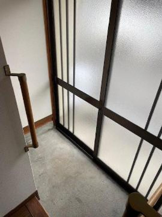 大阪府高槻市宮田町3(一戸建)の賃貸物件の玄関