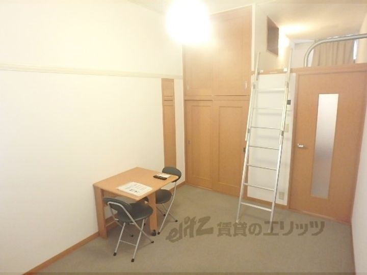 レオパレスモンフレールの居間