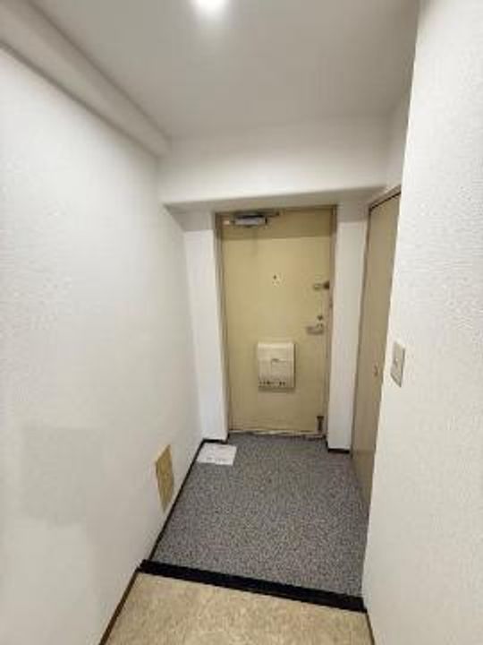 ネオコーポ花園町の玄関