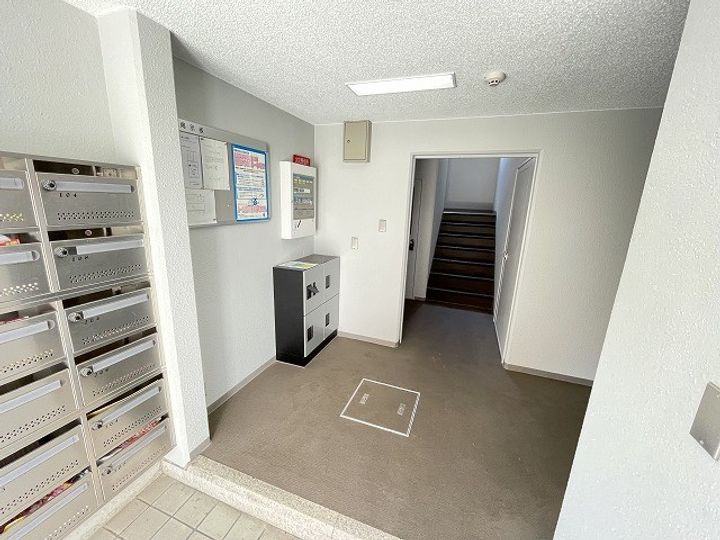 ロイヤルハウス高野の地図