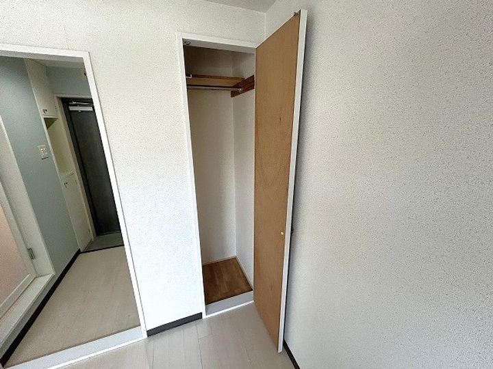 ロイヤルハウス高野の内装