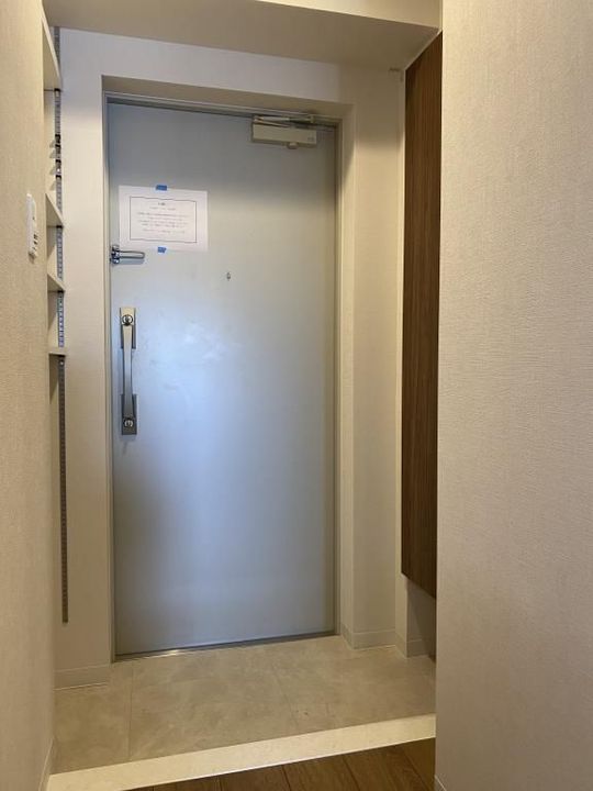 PARQUE Nishikoiwaの玄関