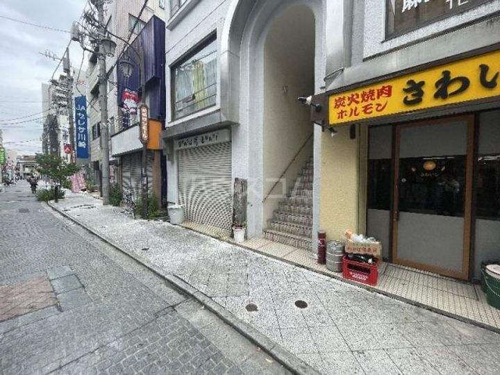 鶴田第一ビルの地図