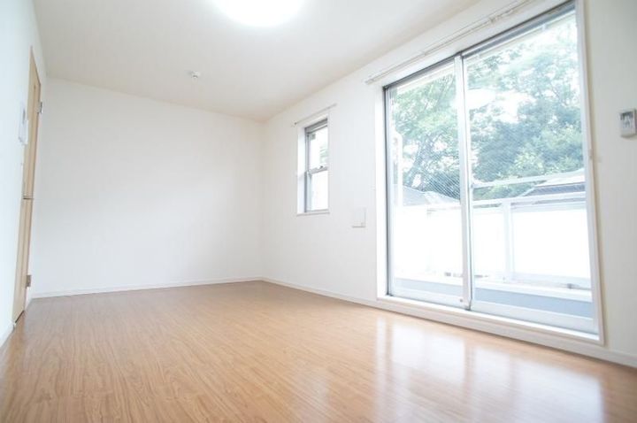 神奈川県横浜市中区本郷町3(アパート)の賃貸物件の居間