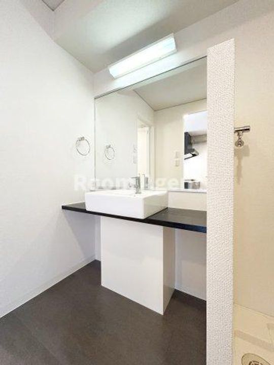 スクエア名駅南の内装