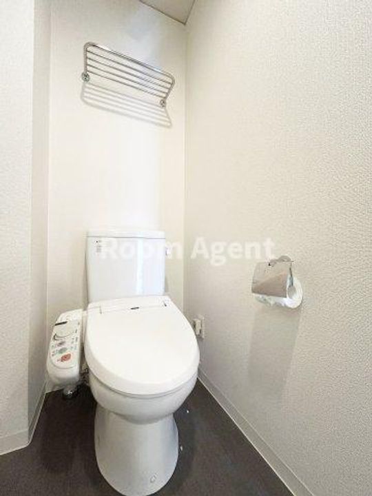 スクエア名駅南の内装