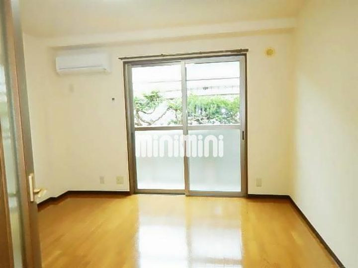 長野県松本市大字新村(マンション)の賃貸物件の居間