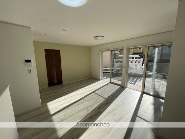 東京都立川市柏町5(一戸建)の賃貸物件の居間