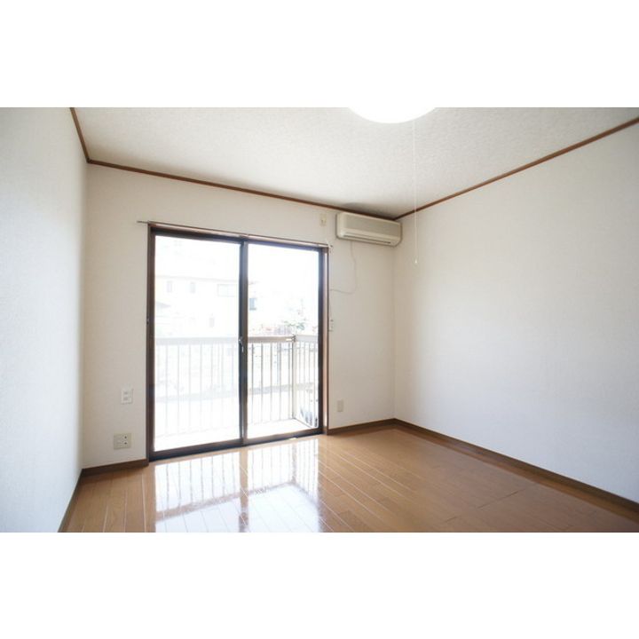 カントリーハイツの居間