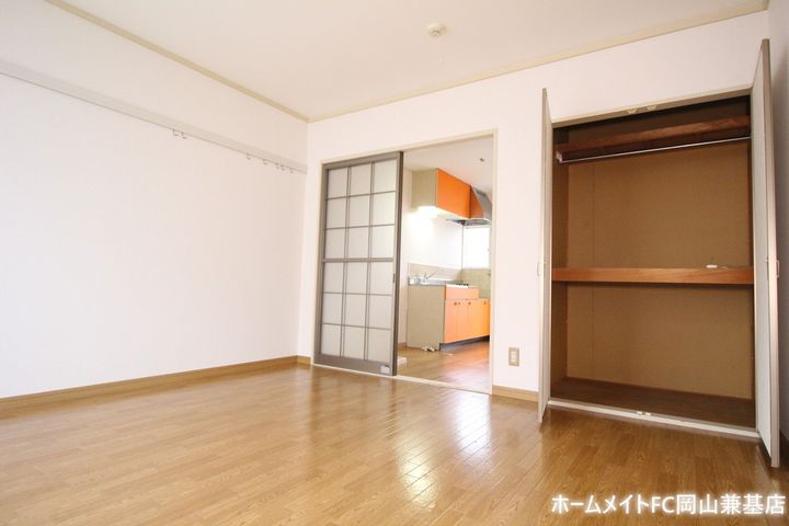 パールハイツBの居間