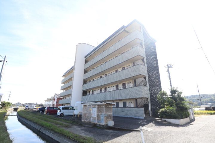 岡山県倉敷市下庄(マンション)の賃貸物件の外観