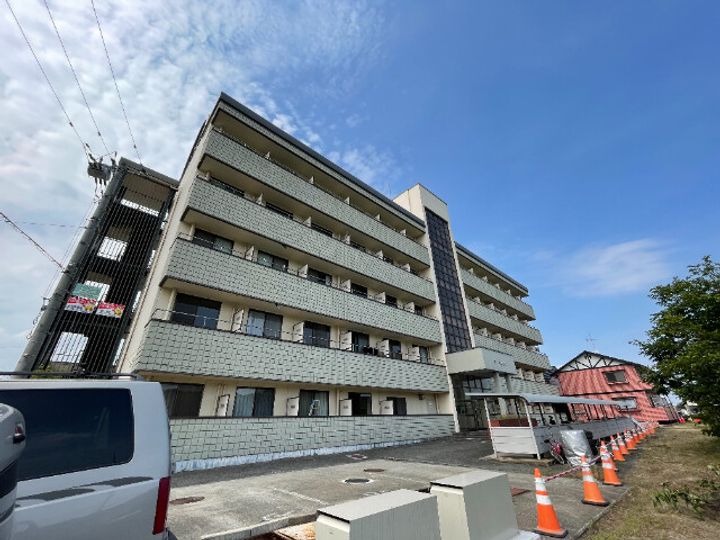 岡山県倉敷市下庄(マンション)の賃貸物件の外観