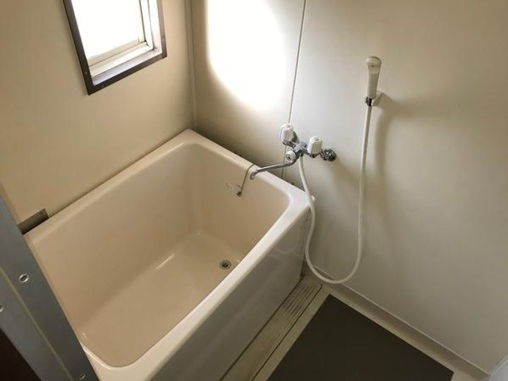 ダックハウス中島 B棟の風呂