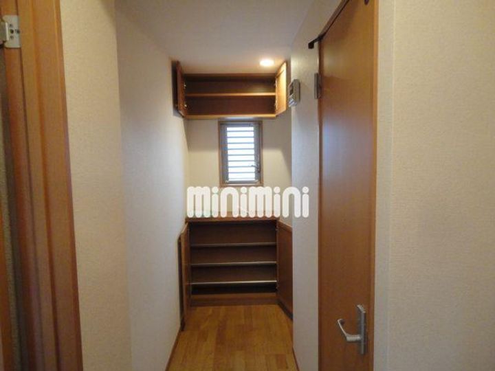 フォレストコートの玄関