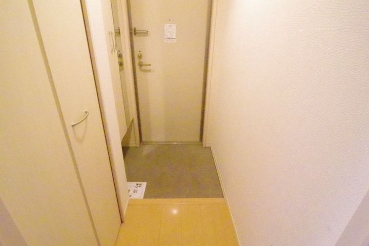 セントポーリア荒田の玄関