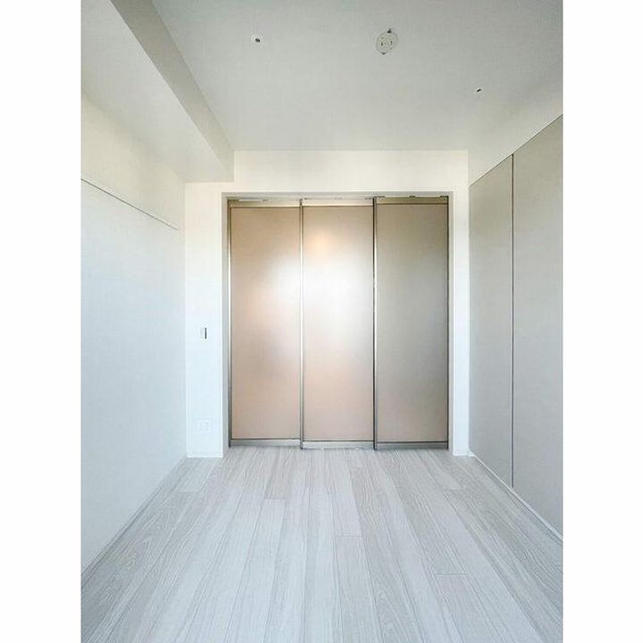 ルフォンプログレ浅草入谷の居間