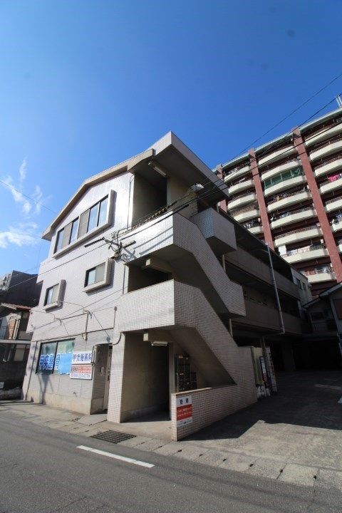 鹿児島県鹿児島市甲突町(マンション)の賃貸物件の外観