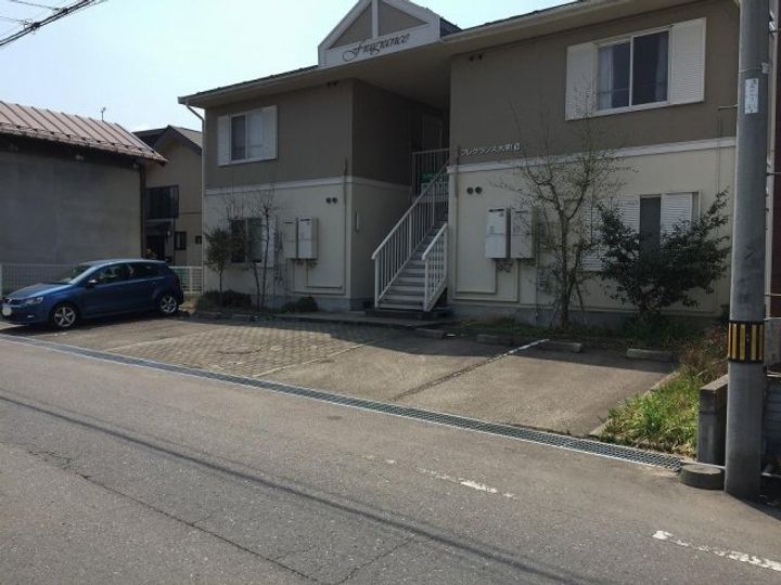 フレグランス大町 B棟の地図