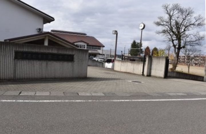 フレグランス大町 B棟の周辺