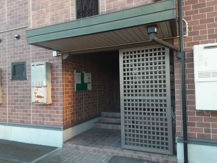 ファミーユつくば Bの地図