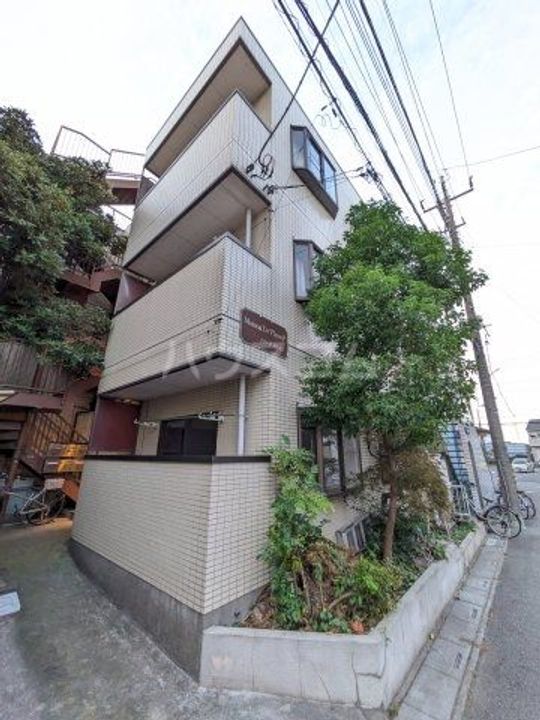 メゾン・ド・スリーエフの外観