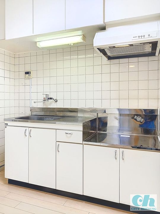 魚秀ビルのキッチン