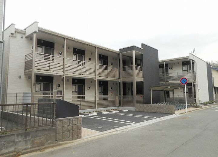 神奈川県横浜市磯子区汐見台2(アパート)の賃貸物件の外観