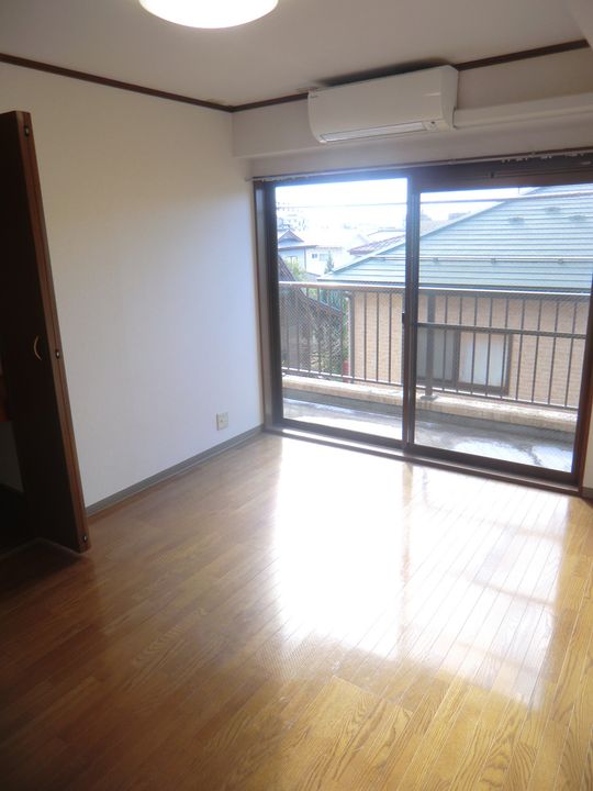 COMFORT富沢(コンフォート富沢)の居間