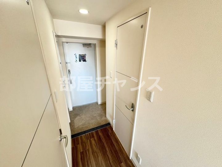 愛知県名古屋市西区康生通2(マンション)の賃貸物件の玄関