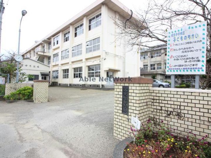 宮崎県都城市郡元2(マンション)の賃貸物件の周辺