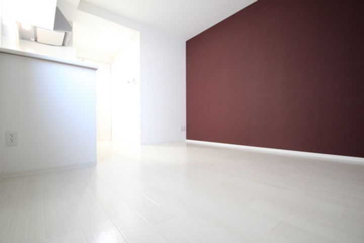 月光古江西町の居間