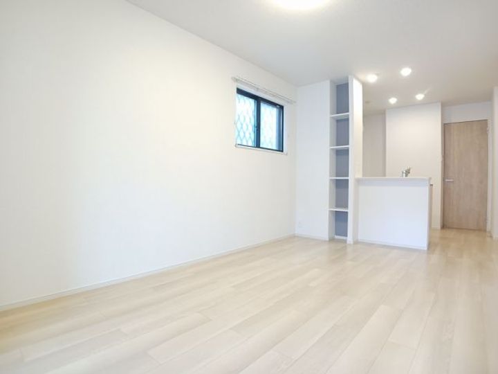 群馬県邑楽郡大泉町大字寄木戸(アパート)の賃貸物件の居間