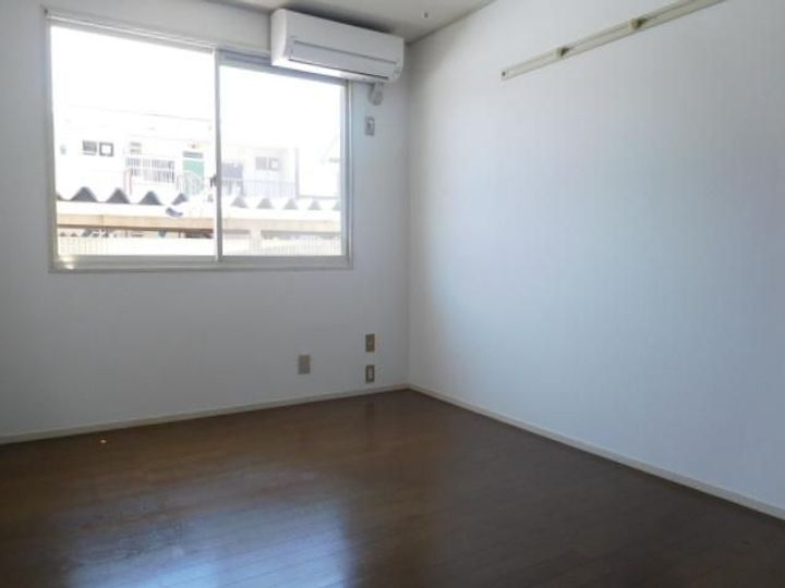 パールハイツ豊玉Bの居間