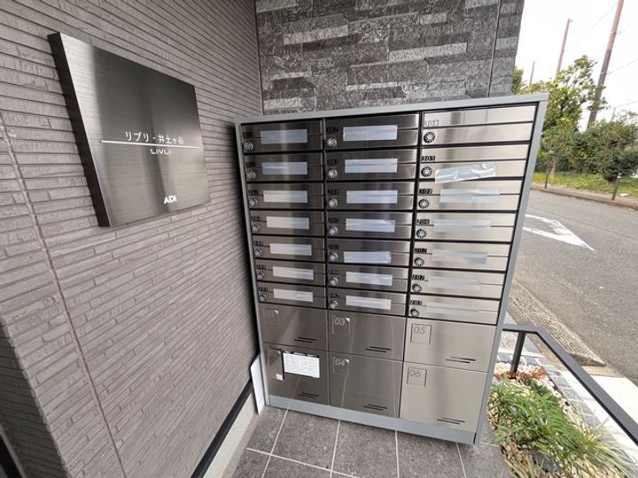 神奈川県横浜市南区南太田4(マンション)の賃貸物件の地図