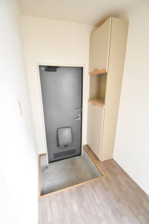 フラットコートの玄関