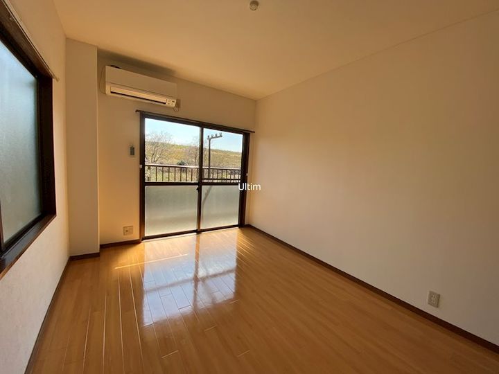 沢野ハイツの居間