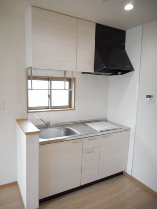 埼玉県東松山市美原町2(アパート)の賃貸物件のキッチン