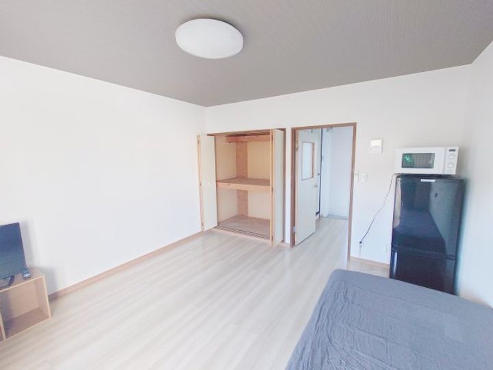 三向ハイツ若草の内装