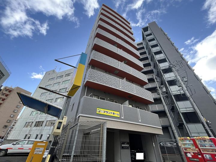 プランドビル本町IIの外観