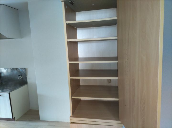 リバーサイドヒルズの玄関