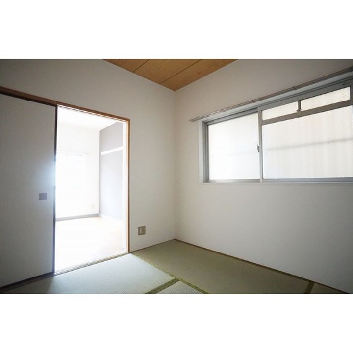 ロベリア九番館の居間