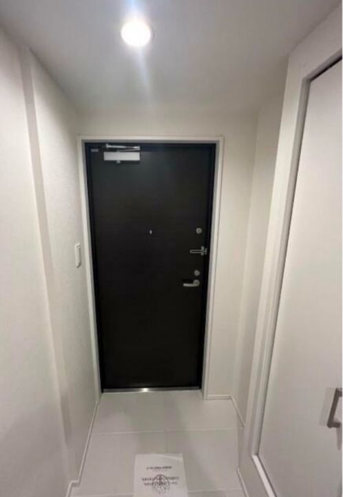 東京都杉並区和田3(マンション)の賃貸物件の玄関