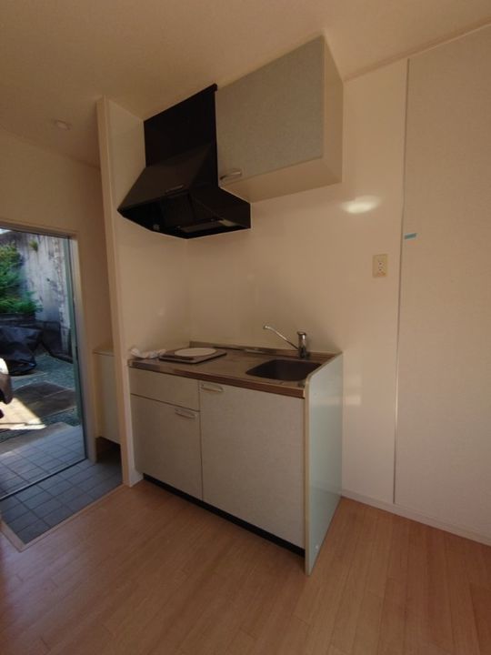 静岡県浜松市中央区富塚町(一戸建)の賃貸物件のキッチン