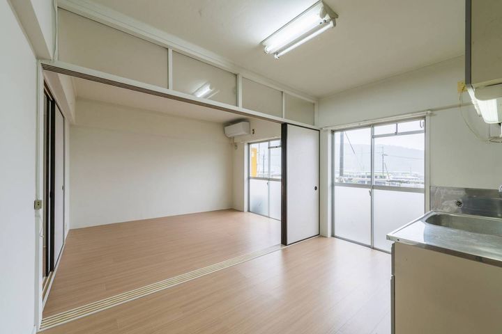 岩手県奥州市水沢字西光田(マンション)の賃貸物件の居間