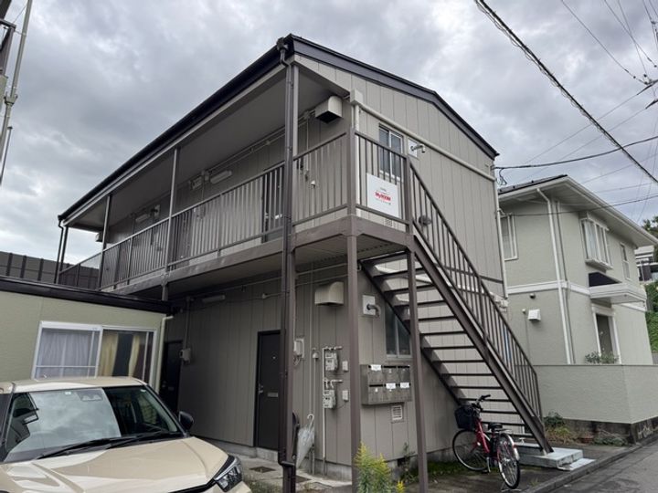 愛宕橋川村アパートの外観