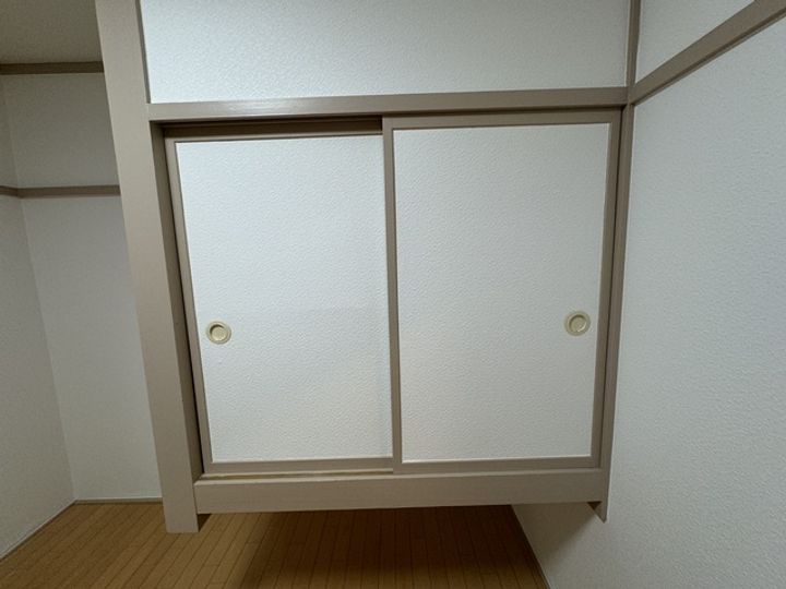 愛宕橋川村アパートの内装