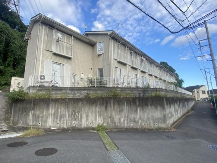 ハイツくぬぎヶ丘の外観