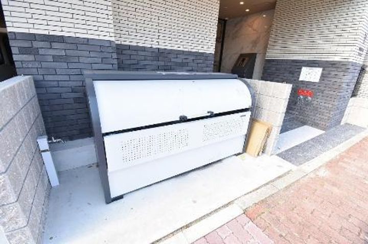 VERITAS IZUMI (ヴェリタスイズミ)の地図