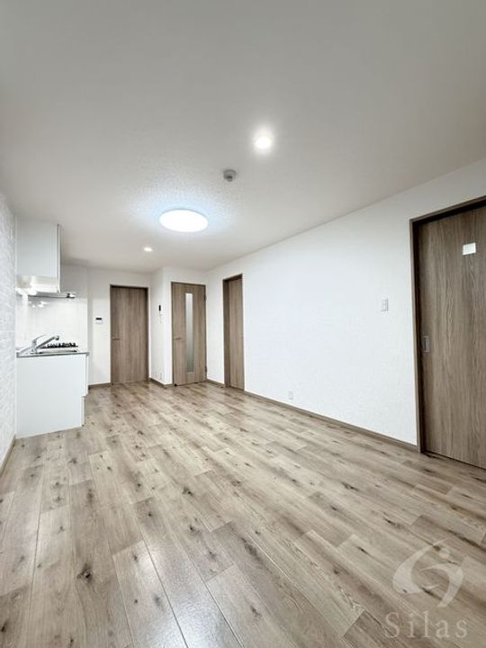 京都グランデ五番館の居間