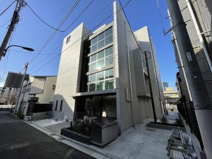 LEGALAND西新宿の外観